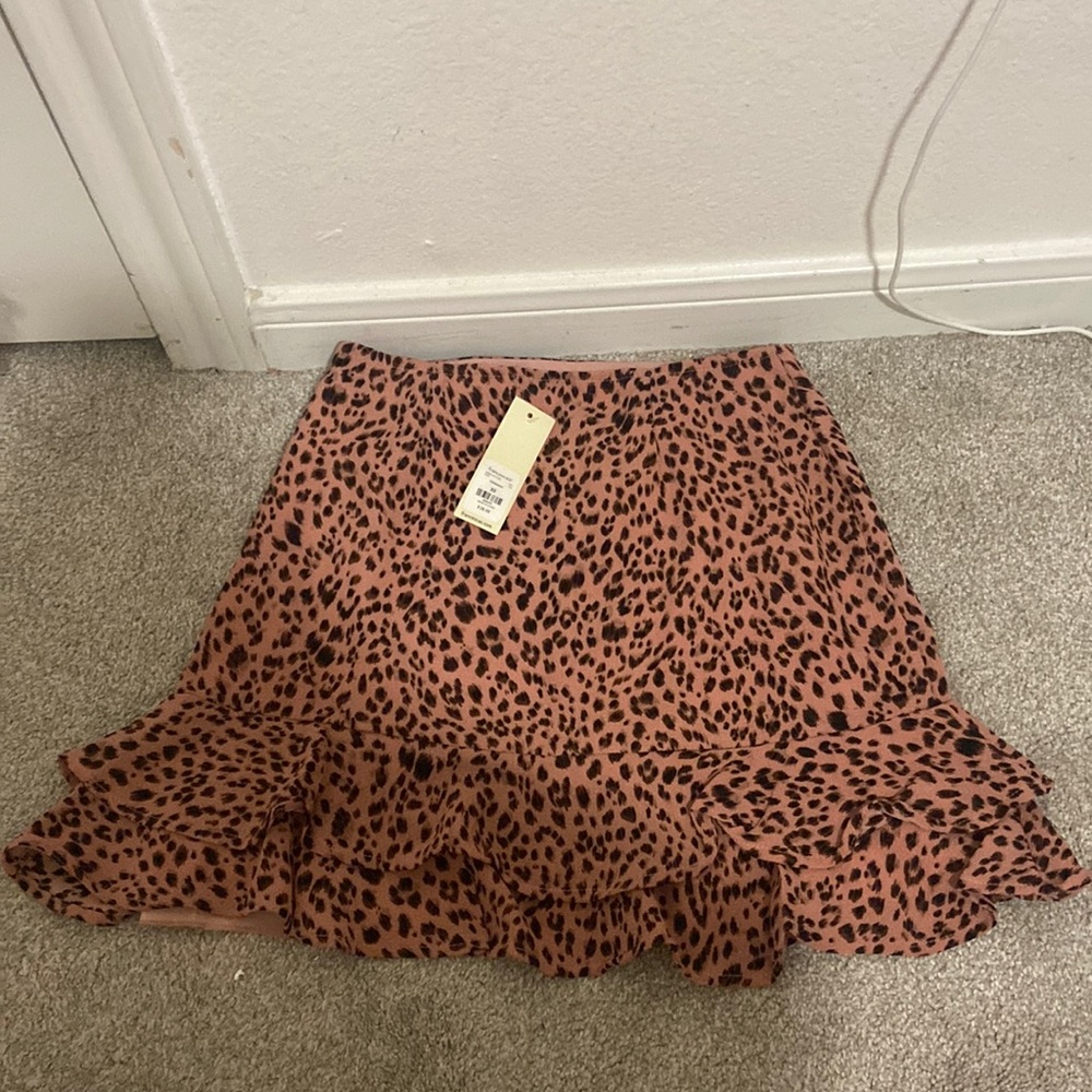Francesca’s rose leopard print skirt